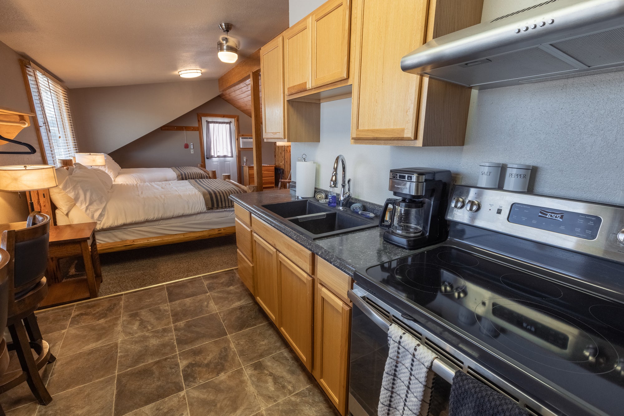 Trout Shop Lodge Studio Apartment