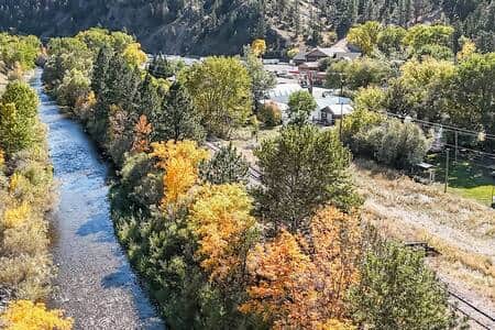 Wolf Creek Cottage